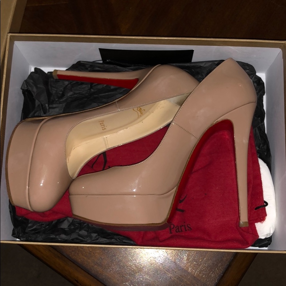Christian Louboutin Bianca 140 Patent Nude Pump